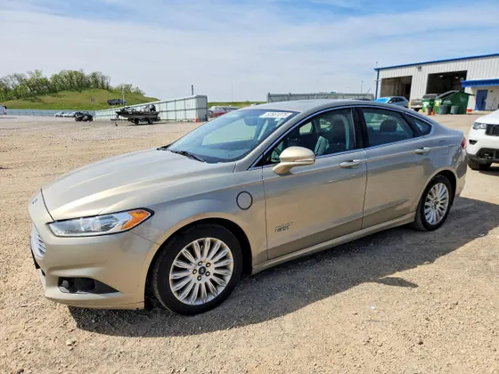 2015 Ford Fusion Energi SE Luxury