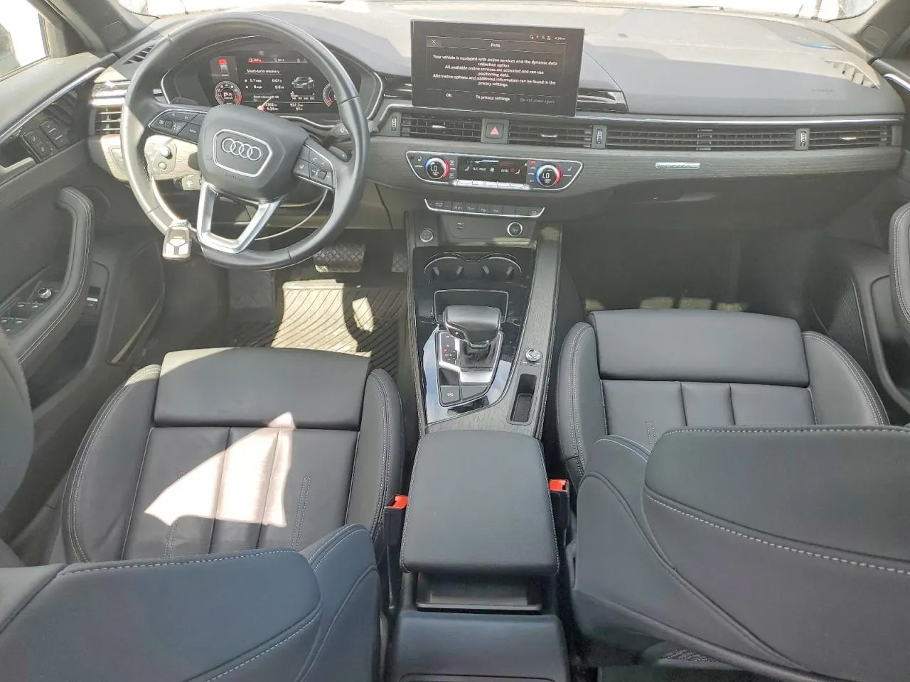 2022 Audi A4 Sedan S line Prestige
