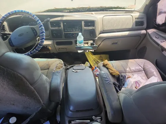 2000 Ford Excursion XLT