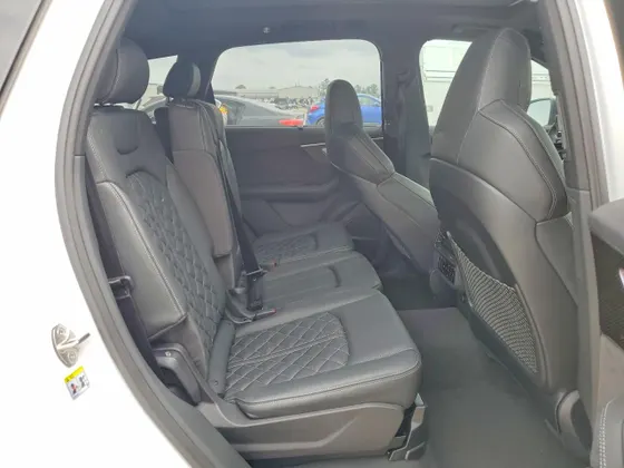 2021 Audi SQ7 Premium Plus