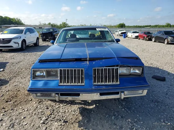 1983 Oldsmobile Cutlass Supreme