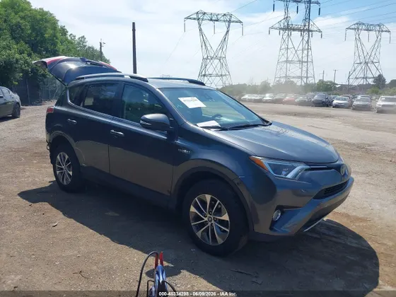 2017 Toyota RAV4 Hybrid LE Plus