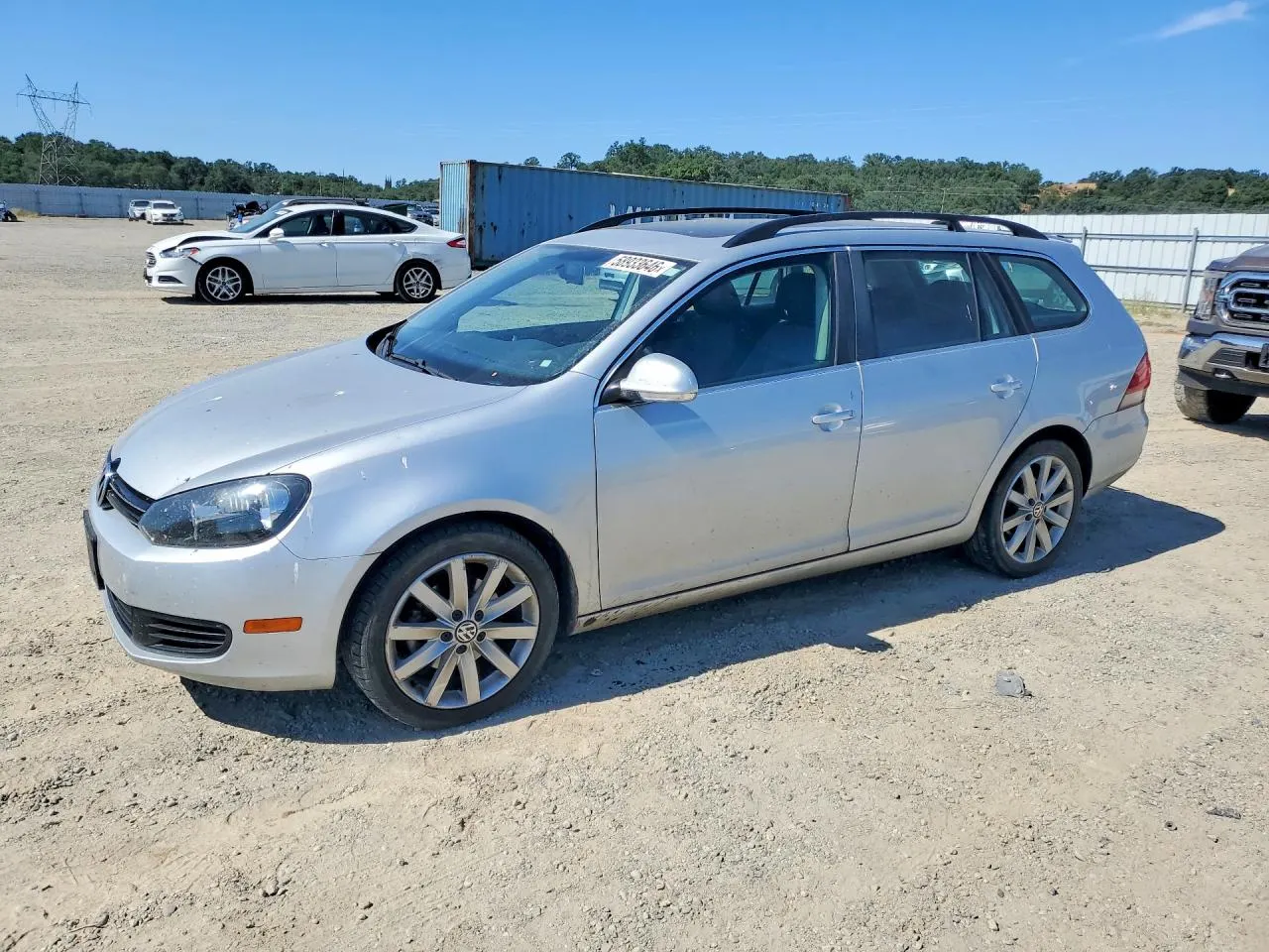 2013 Volkswagen Jetta SportWagen SE w/Sunroof