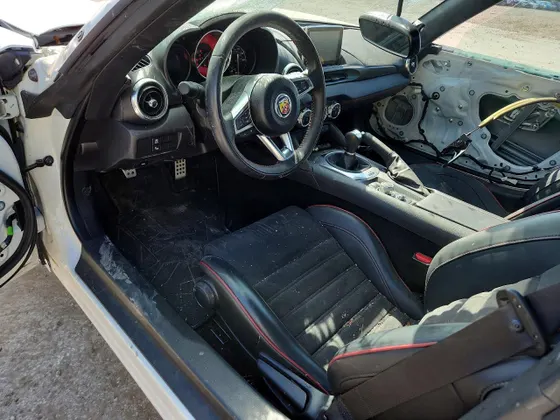 2019 FIAT 124 Spider Abarth