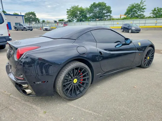 2010 Ferrari California