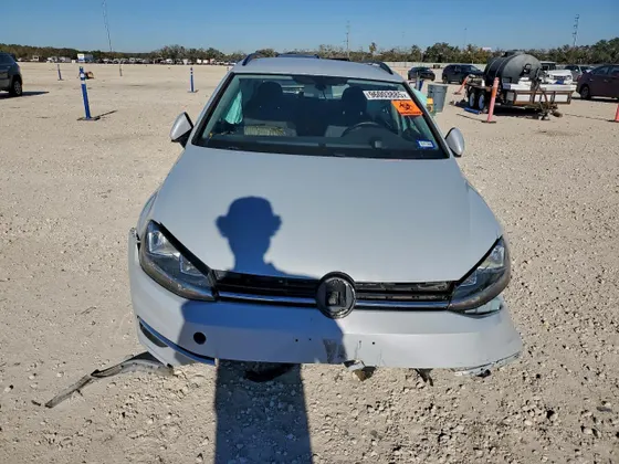 2018 Volkswagen Golf SportWagen S