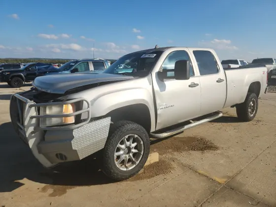 2009 GMC Sierra 3500 K3500 SLE