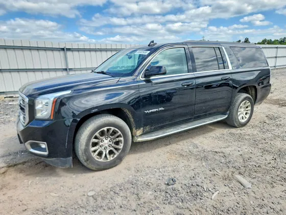 2017 GMC Yukon XL SLE