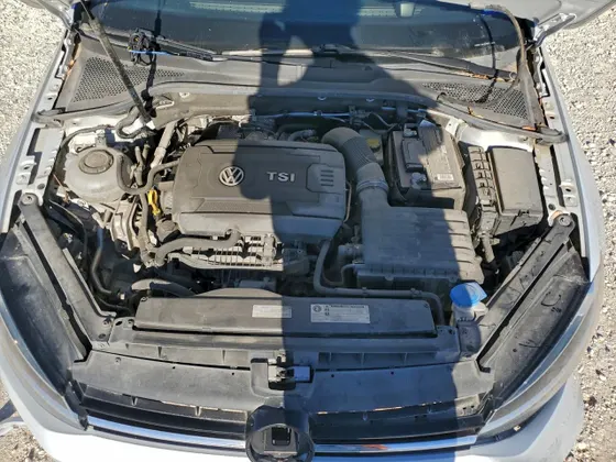 2018 Volkswagen Golf SportWagen S