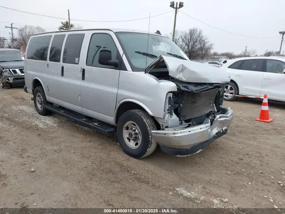 2023 GMC SAVANA RWD 2500 REGULAR WHEELBASE LT