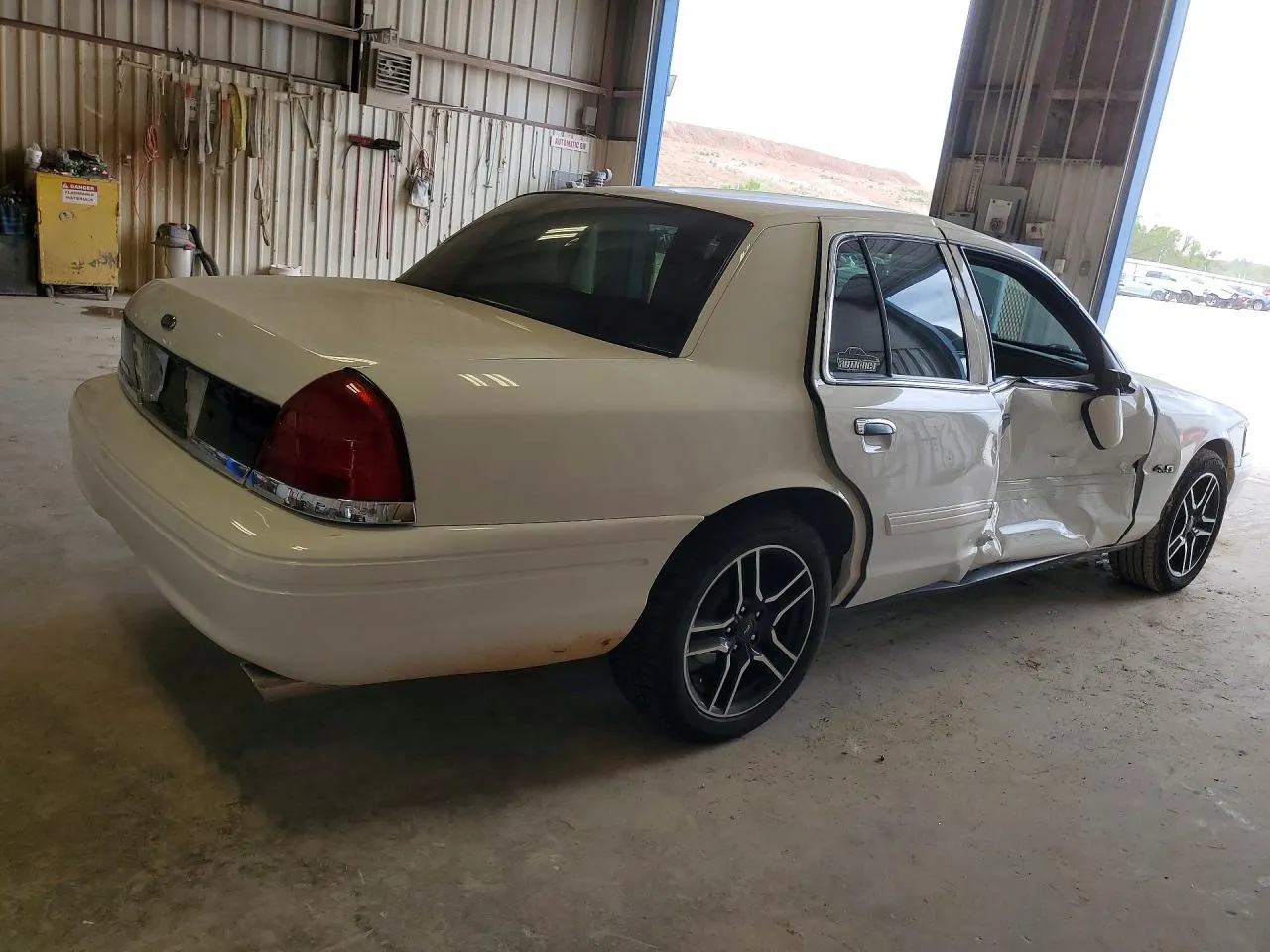 2011 Ford Crown Victoria LX