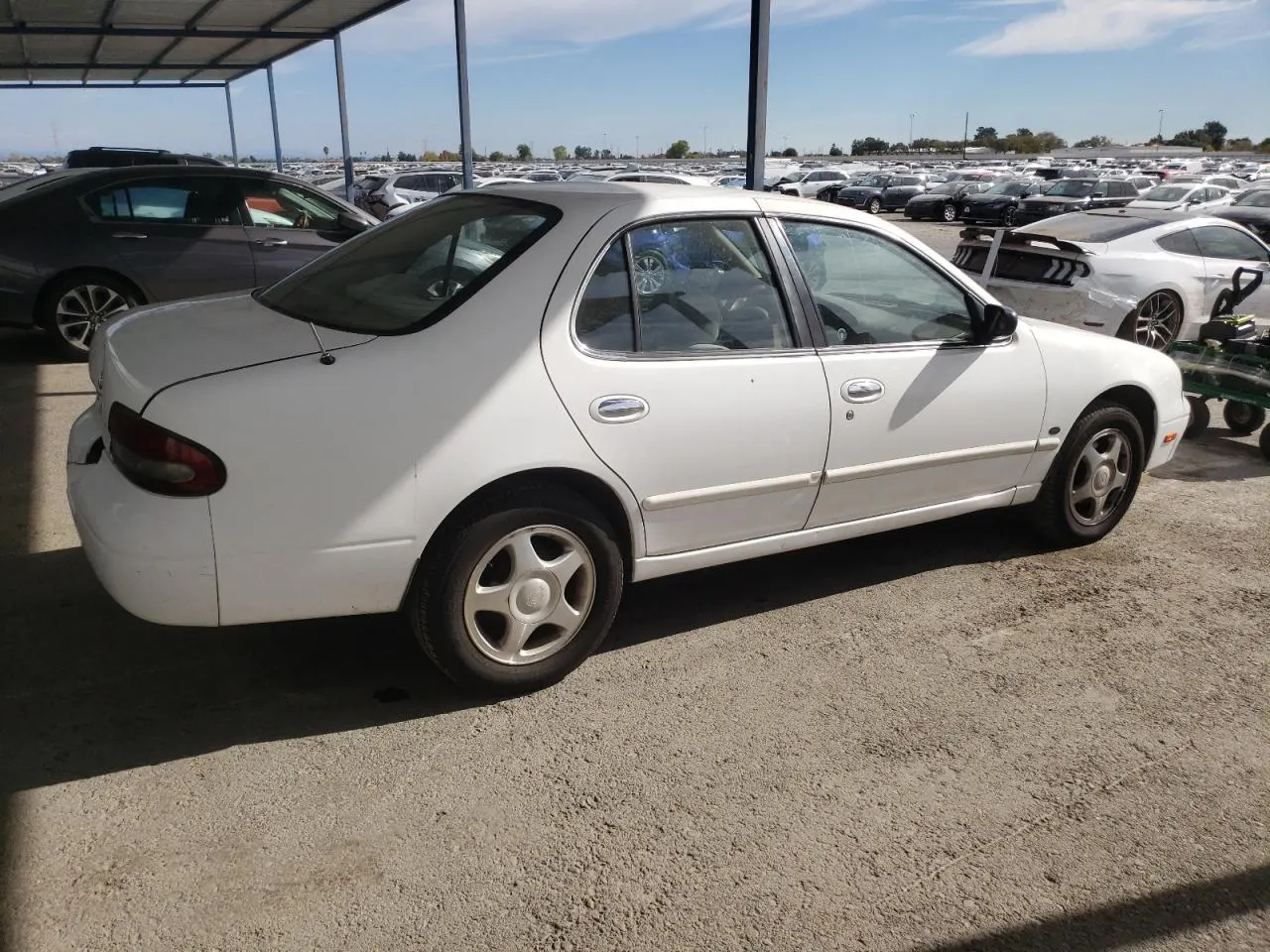 1997 Nissan Altima XE