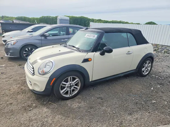 2013 MINI Cooper Convertible COOPER