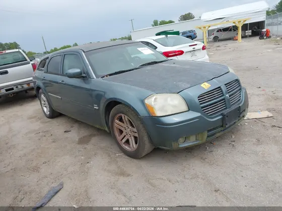 2005 Dodge Magnum RT