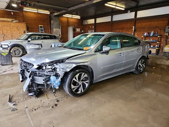 2022 Subaru Legacy Premium