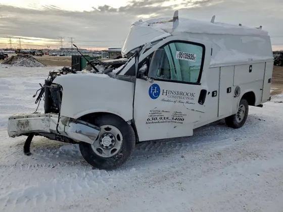 2015 Chevrolet Express Commercial Cutaway EXPRESS G3