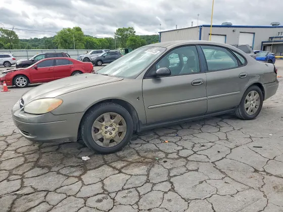 2002 Ford Taurus LX