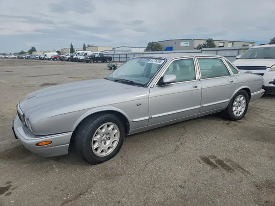 2000 Jaguar XJ XJ8