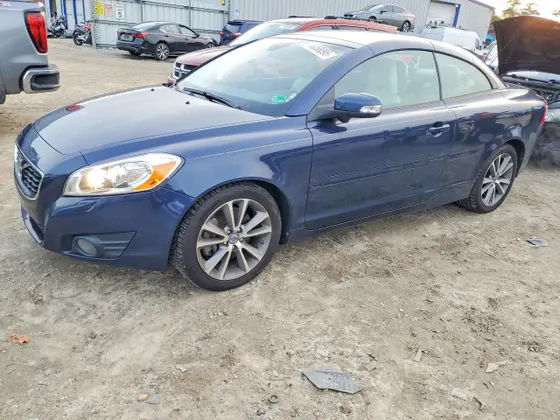2013 Volvo C70 T5