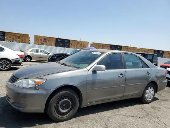 2003 Toyota Camry LE