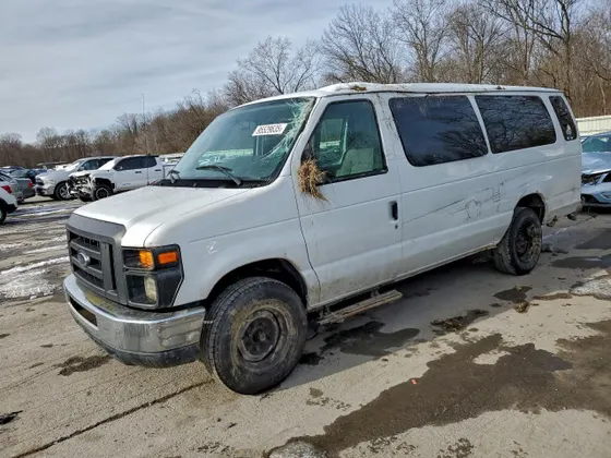 2011 Ford Econoline Wagon XLT