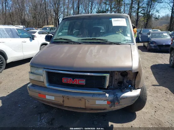 2002 GMC Safari Passenger SLE