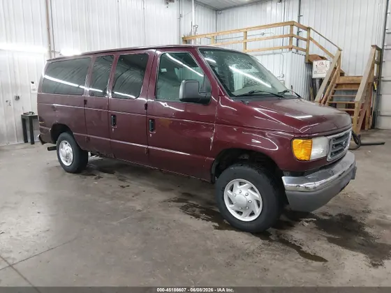 2004 Ford Econoline Wagon XL