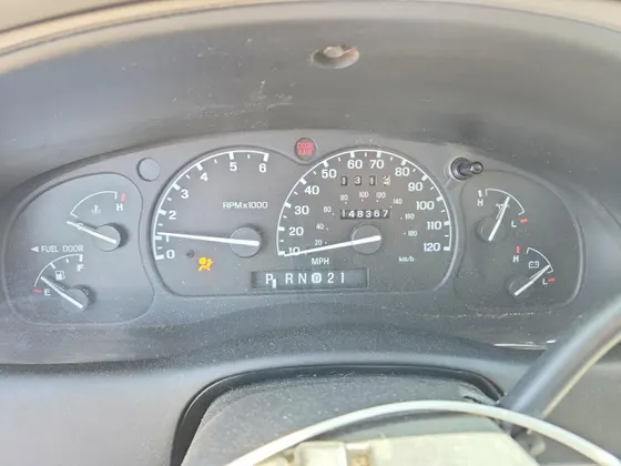 1999 Mazda B-Series 4WD Truck SE
