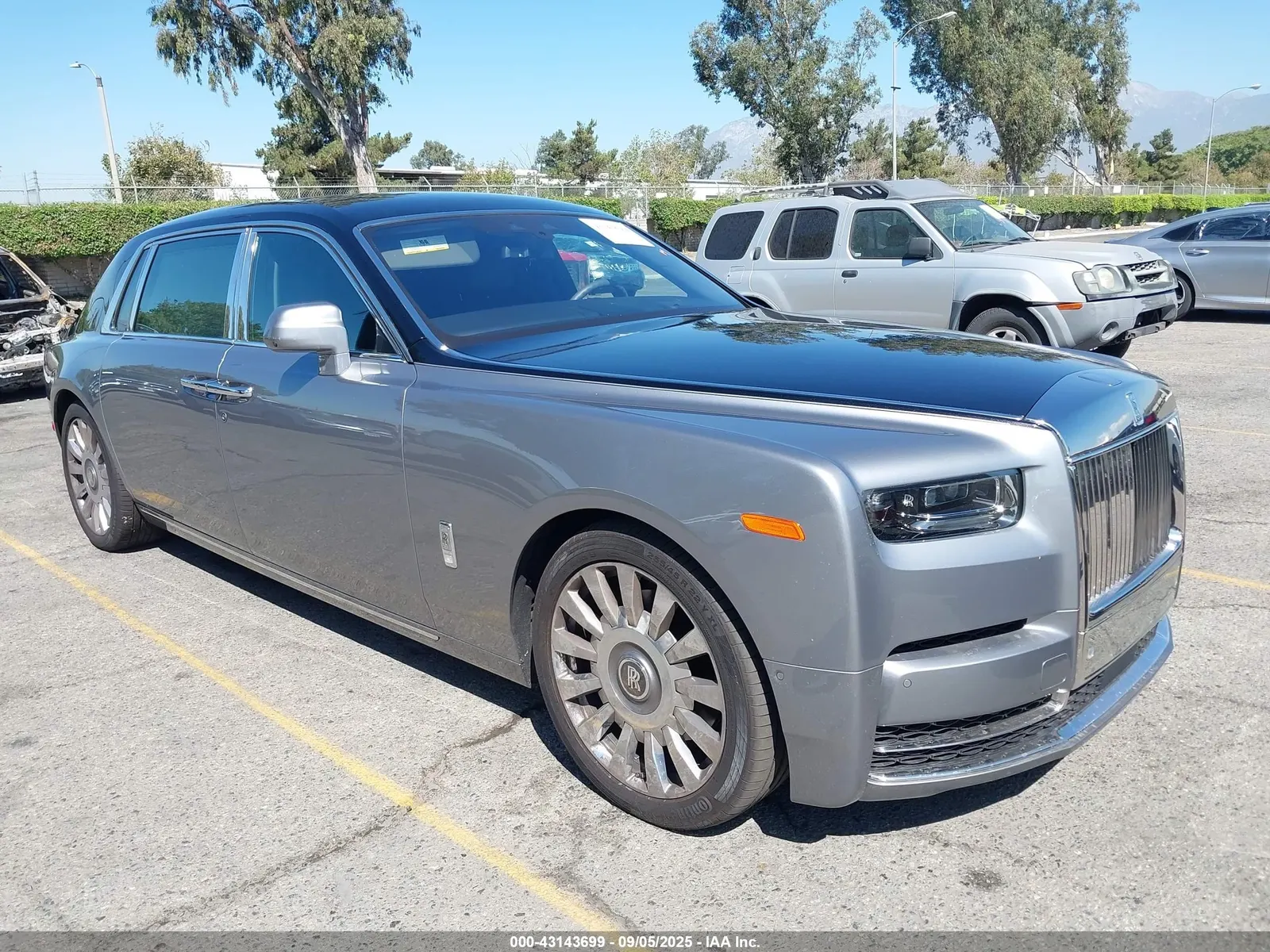 2023 Rolls-Royce Phantom