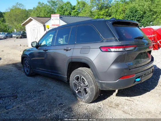2023 Jeep Grand Cherokee 4xe Trailhawk