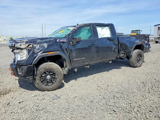 2022 GMC Sierra 2500HD AT4