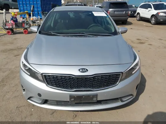 2017 Kia Forte5 LX