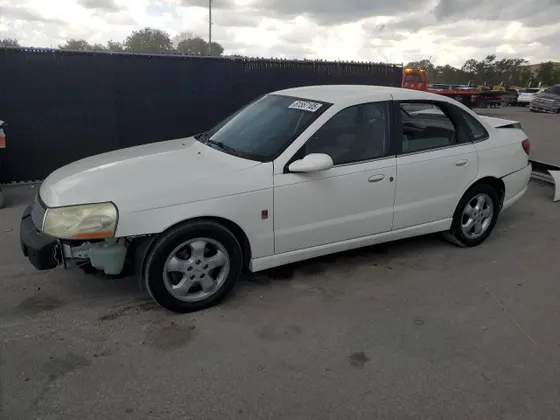 2004 Saturn L-Series L300 1