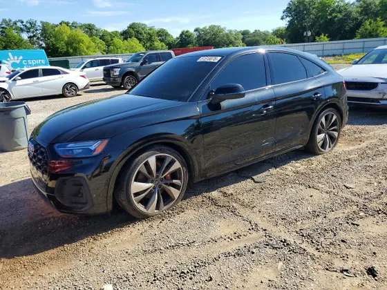 2022 Audi SQ5 Sportback Premium Plus