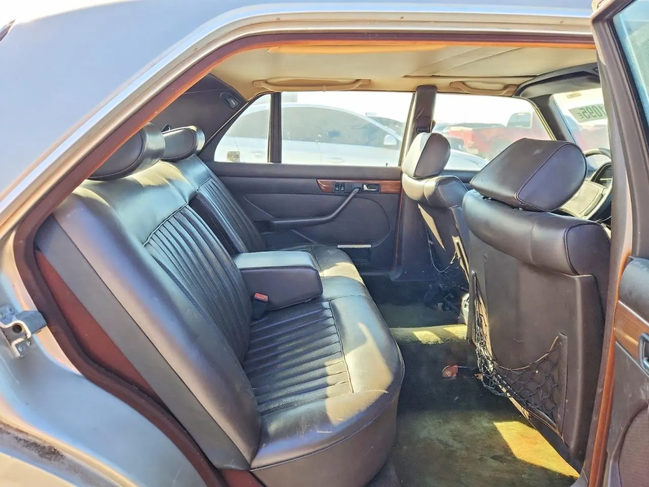 1986 Mercedes-Benz 300 Series 300SDL