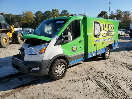 2022 Ford Transit Cutaway TRANSIT