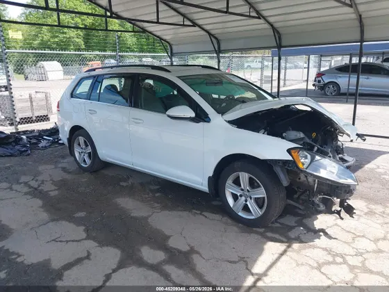 2015 Volkswagen Golf SportWagen TDI S