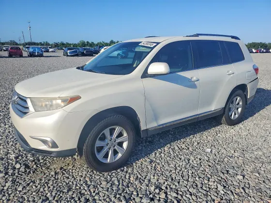 2013 Toyota Highlander Plus