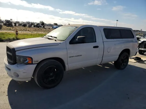 2004 Dodge RAM ST