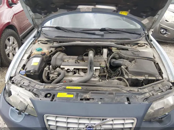 2001 Volvo V70 XC