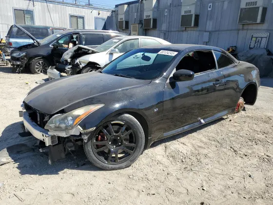 2014 INFINITI Q60 Convertible