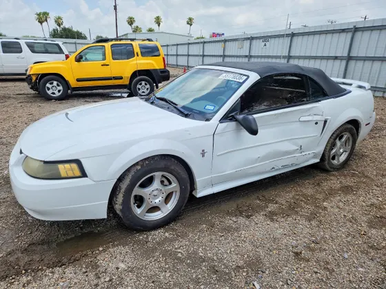 2003 Ford Mustang Deluxe