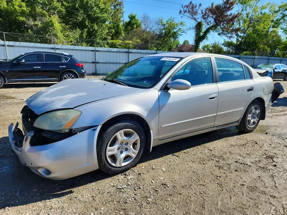 2004 Nissan Altima S