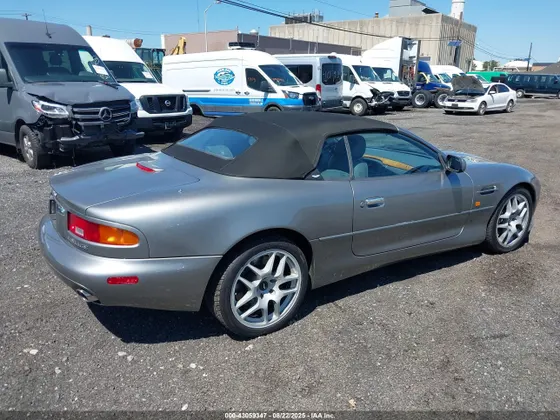 2001 Aston Martin DB7