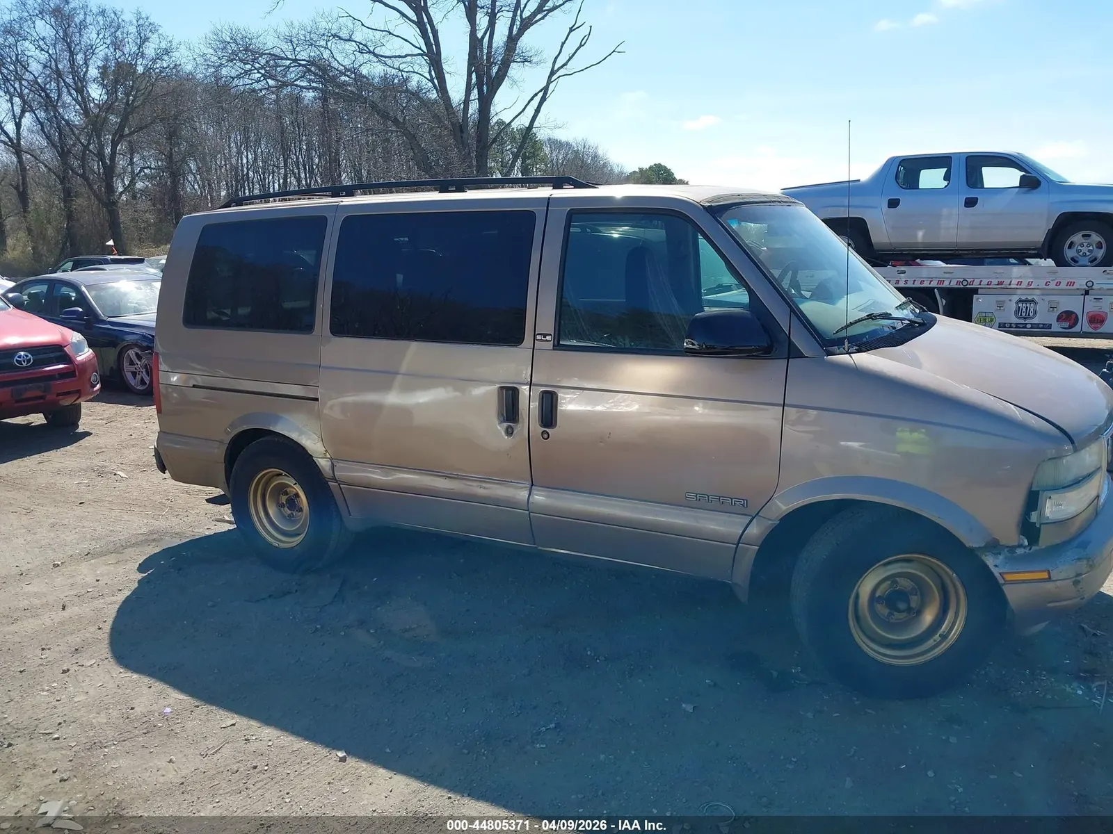 2002 GMC Safari Passenger SLE