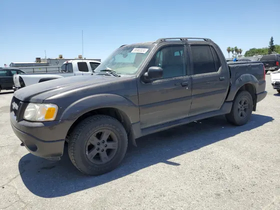2005 Ford Explorer Sport Trac XLS
