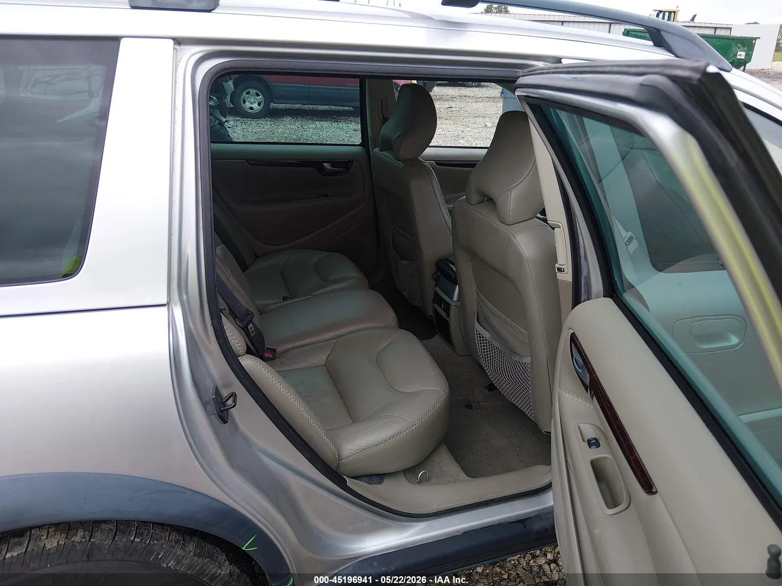 2004 Volvo V70 XC70