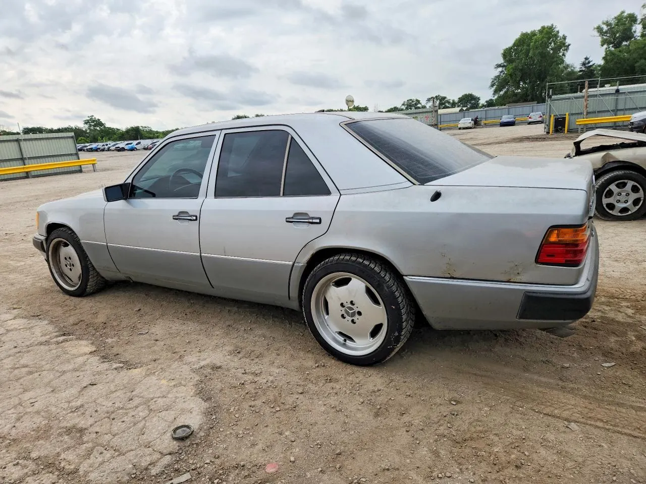 1991 Mercedes-Benz 300 Series 300E