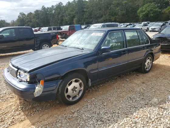 1998 Volvo S90