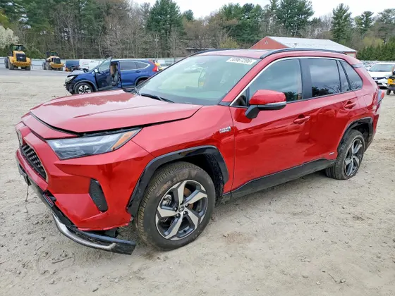 2024 Toyota RAV4 Prime SE